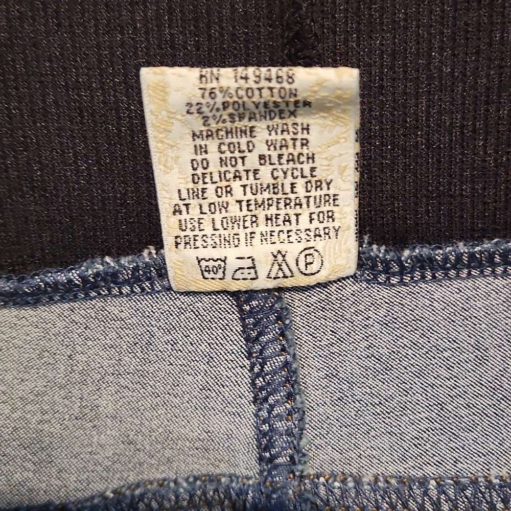 JVINI Fashion Maternity Skinny Distressed Jeans, Blue - Picture 12 of 12